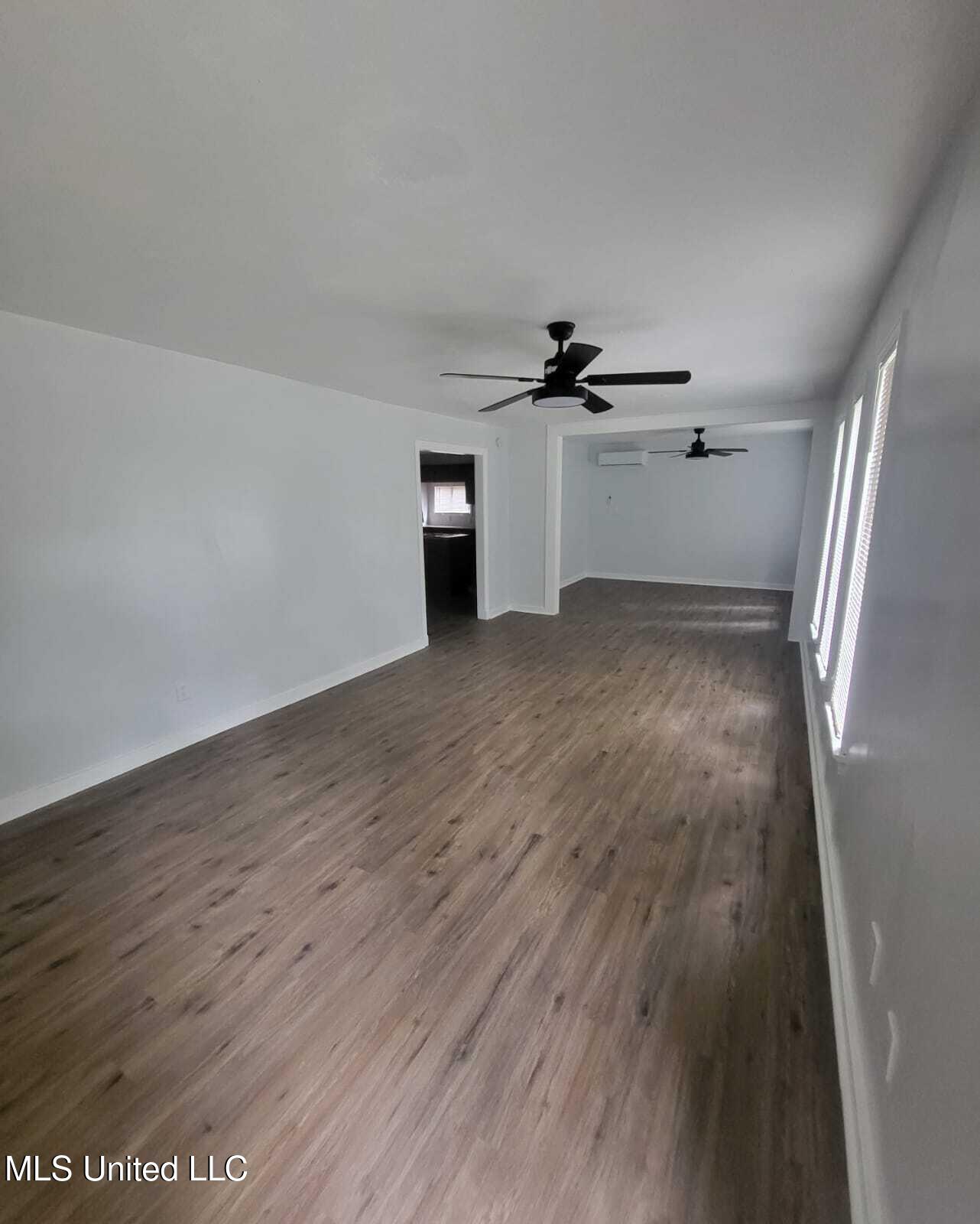 1727 Dixie Drive Jackson, MS 39209 - Photo 4 of 8 WhatsApp Image 2024-05-17 at 4.00.29 PM