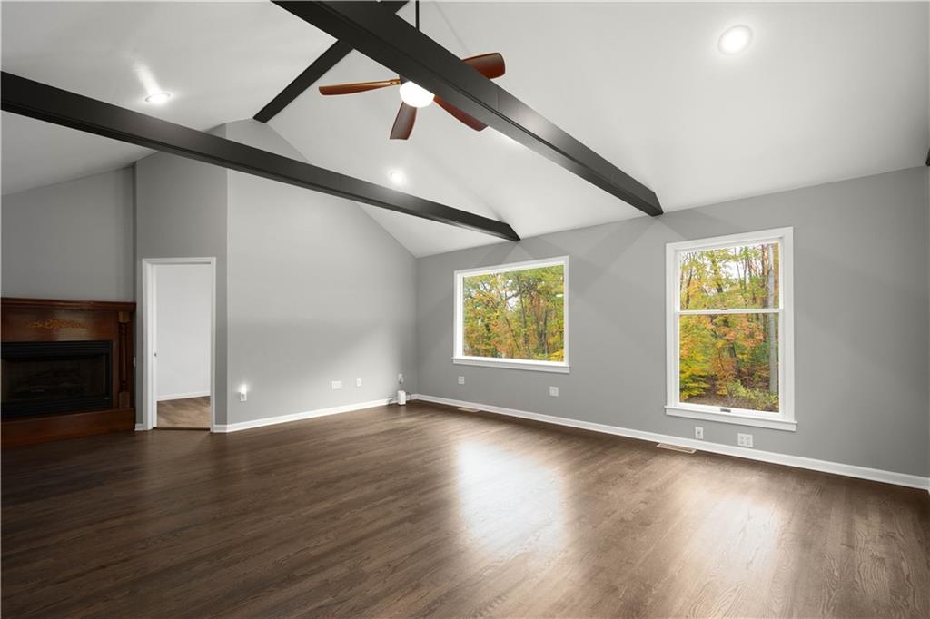 186 Gretna Road Washington, PA 15301 - Photo 10 of 48 an empty room with wooden floor and windows