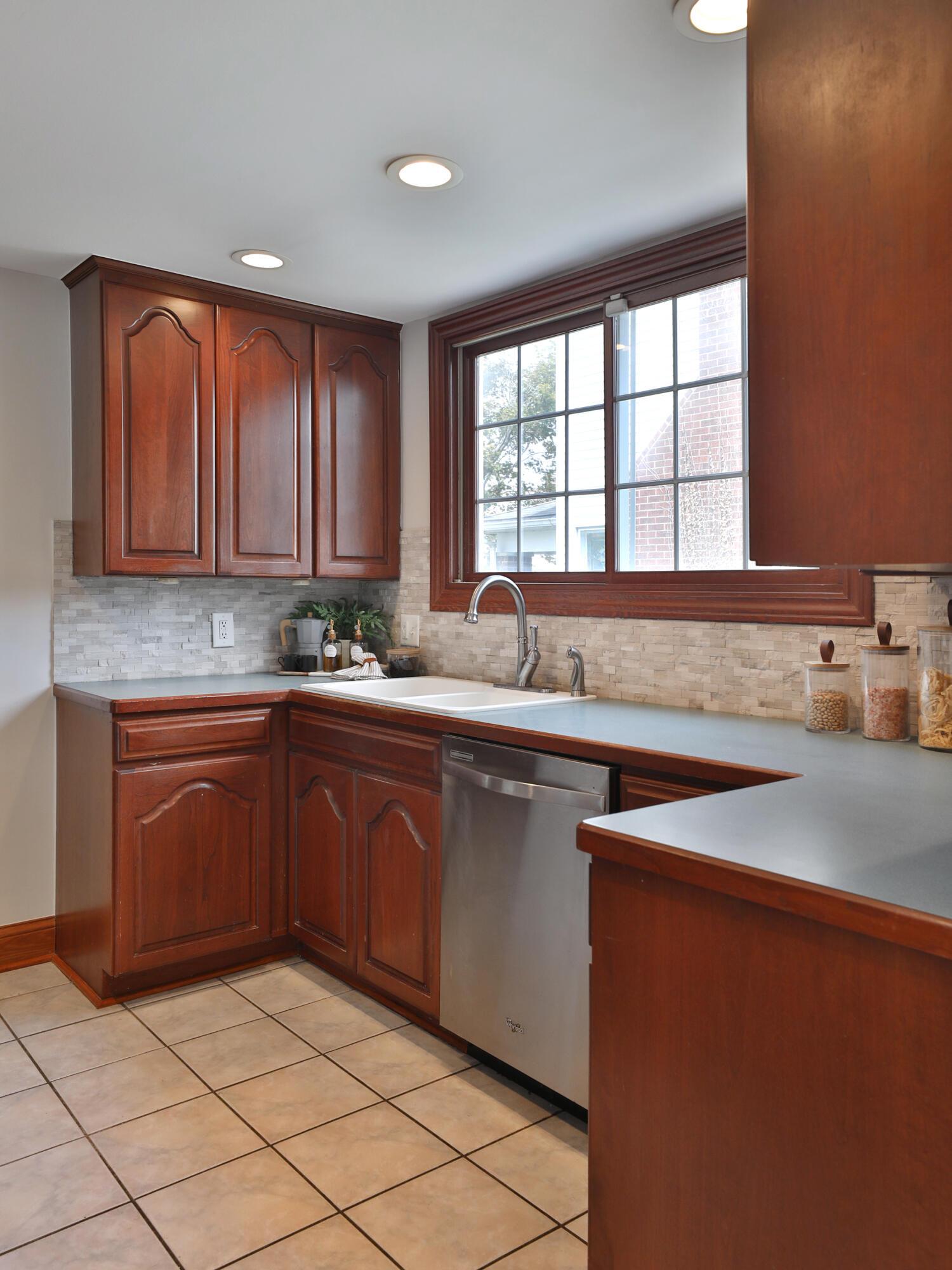 479 Tibet Road Columbus, OH 43202 - Photo 20 of 41 479-Tibet-20