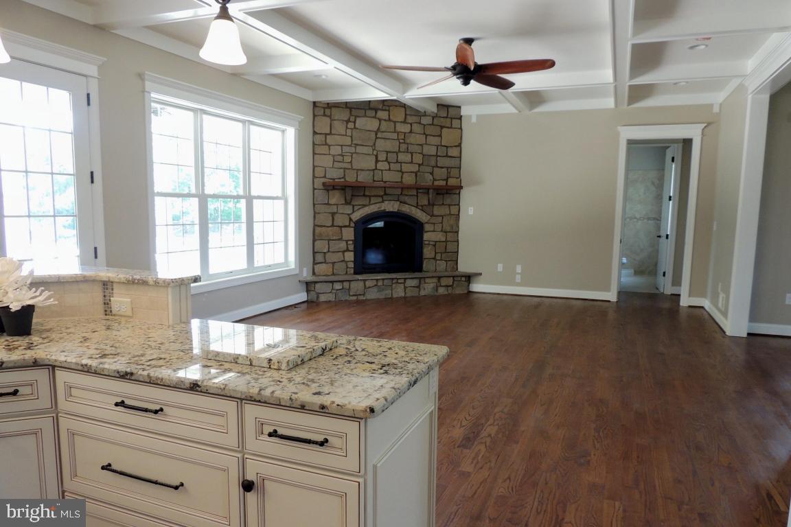 11 Shadewood Place, Unit 40 Lititz, PA 17543 - Photo 6 of 42 Gallery Image 6
