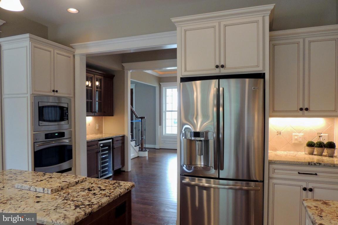 11 Shadewood Place, Unit 40 Lititz, PA 17543 - Photo 7 of 42 Gallery Image 7