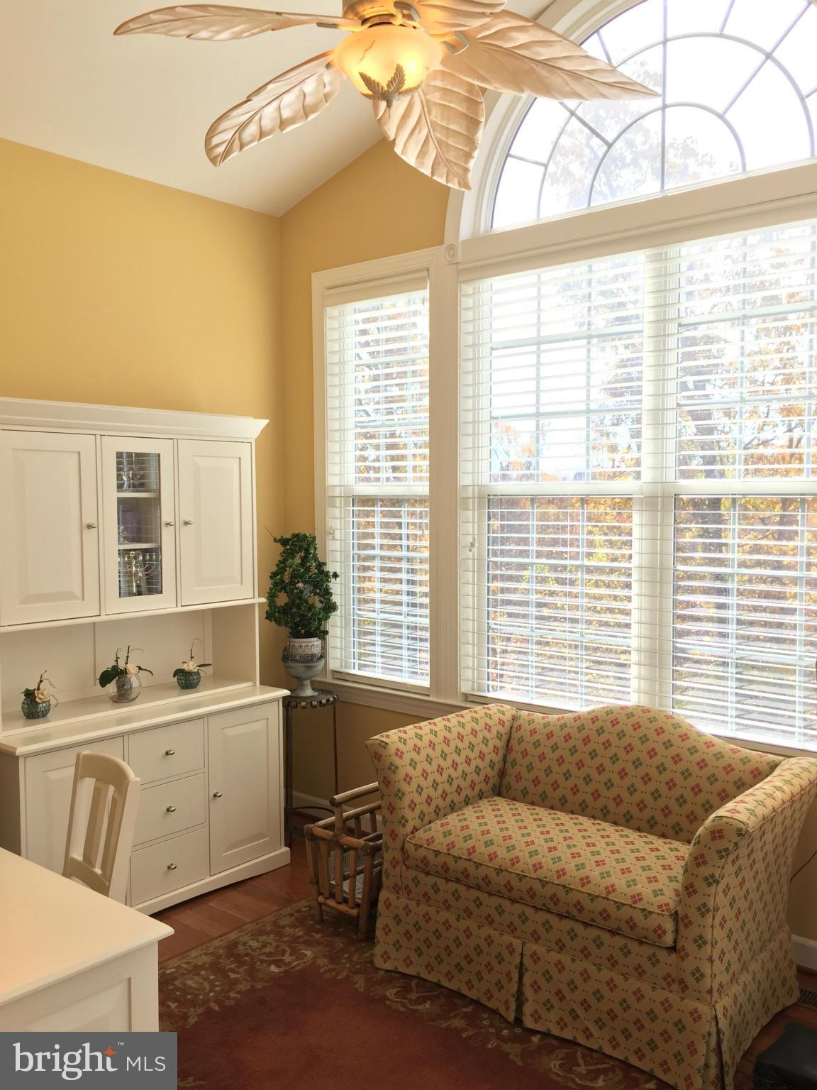 8319 Meadowsweet Road Pikesville, MD 21208 - Photo 10 of 29 Sun Room