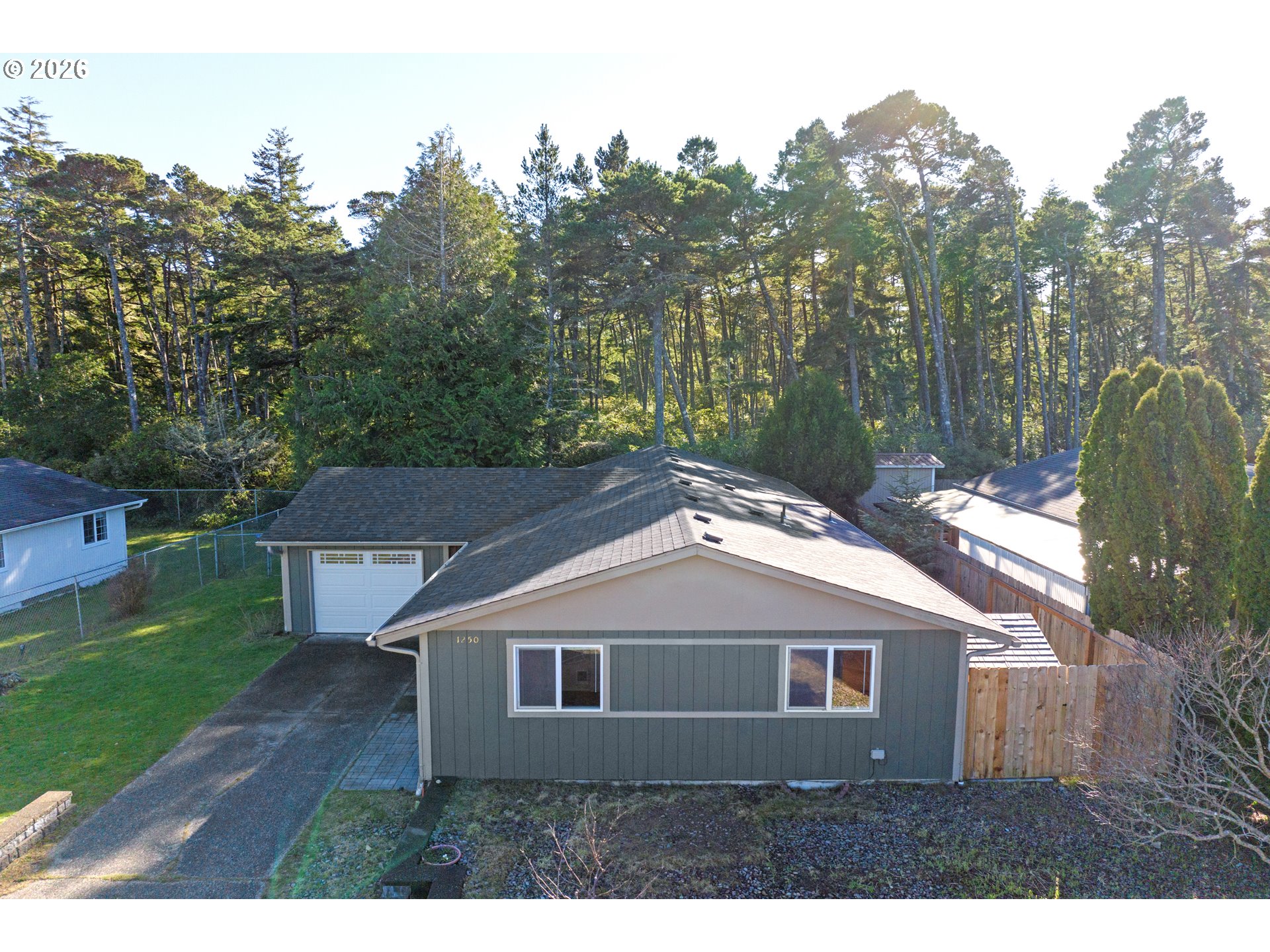 1250 34th Place Florence, OR 97439 - Photo 5 of 46