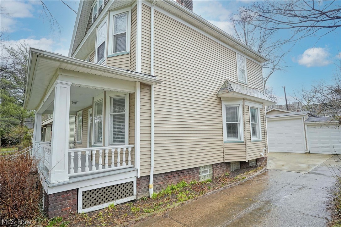1671 Rydalmount Road Cleveland Heights, OH 44118 - Photo 22 of 25