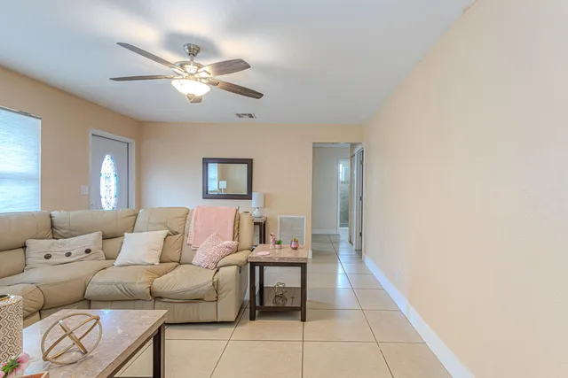 $440,000 | 740 Aspen Road, West Palm Beach, FL 33409