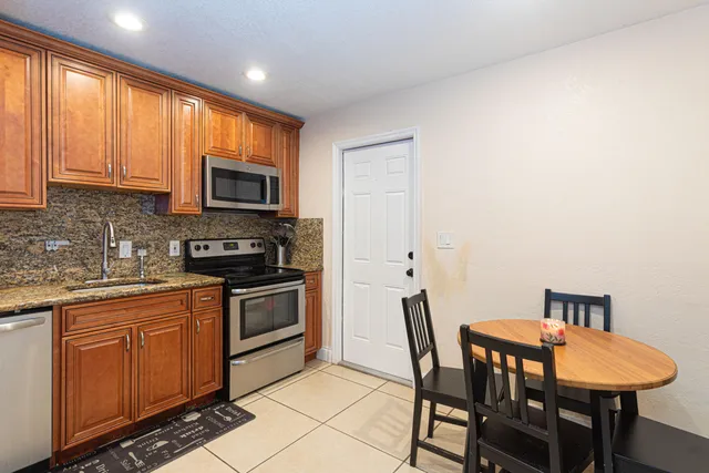 $440,000 | 740 Aspen Road, West Palm Beach, FL 33409