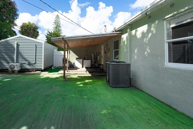 $440,000 | 740 Aspen Road, West Palm Beach, FL 33409