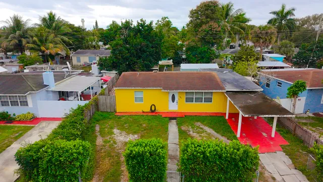 $440,000 | 740 Aspen Road, West Palm Beach, FL 33409