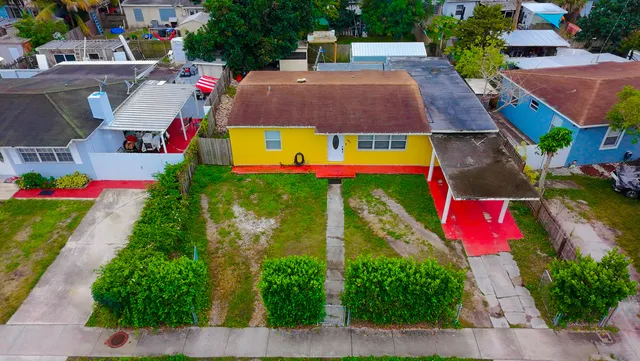 $440,000 | 740 Aspen Road, West Palm Beach, FL 33409