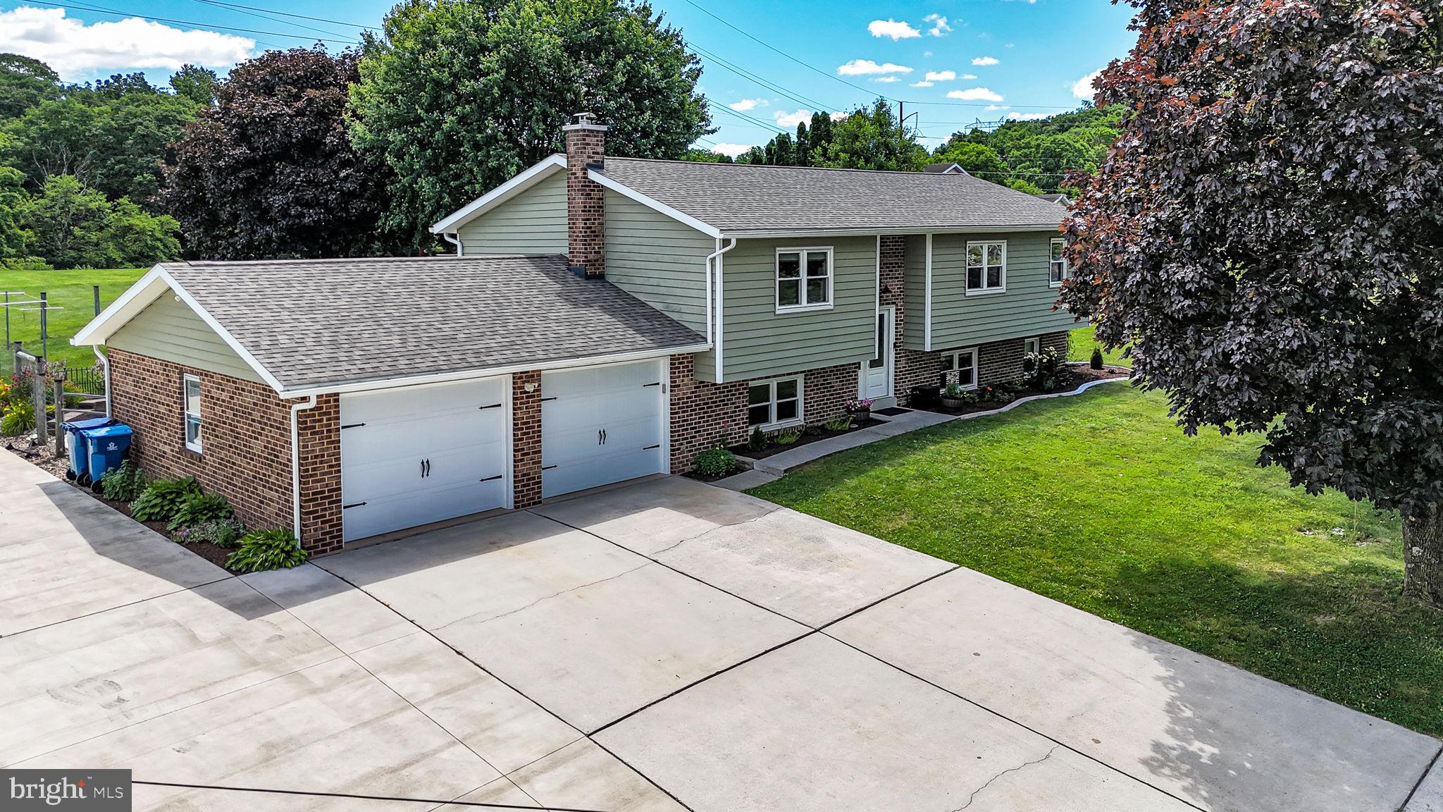 305 Sarhelm Road Harrisburg, PA 17112 - Photo 5 of 54 Gallery Image 5