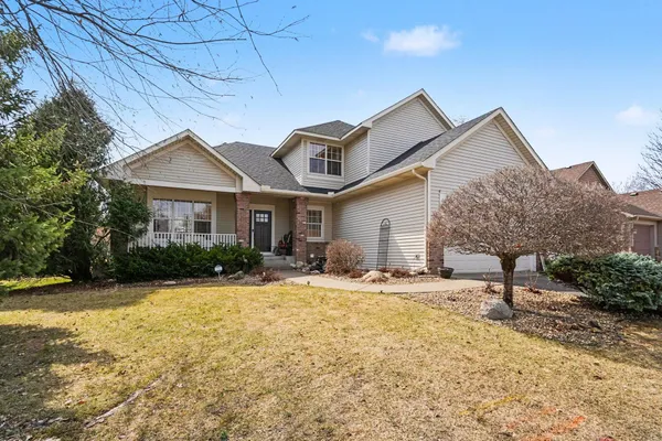 $599,900 | 758 Heron Avenue North, Oakdale, MN 55128