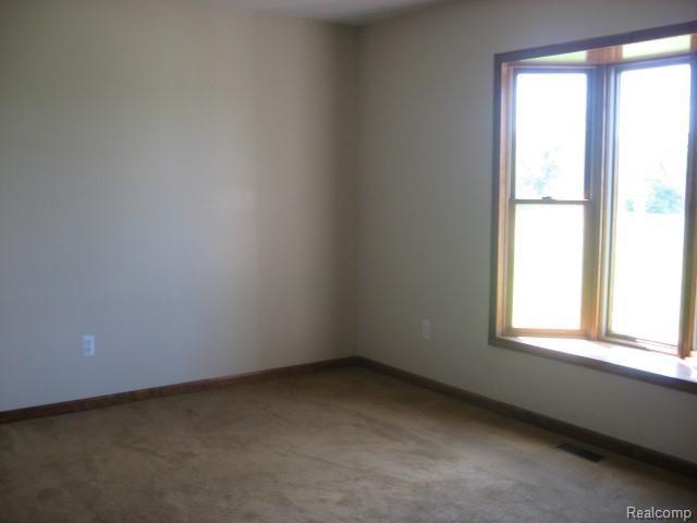 5525 Lyons Road Attica, MI 48412 - Photo 12 of 19 bedroom (1).jpg