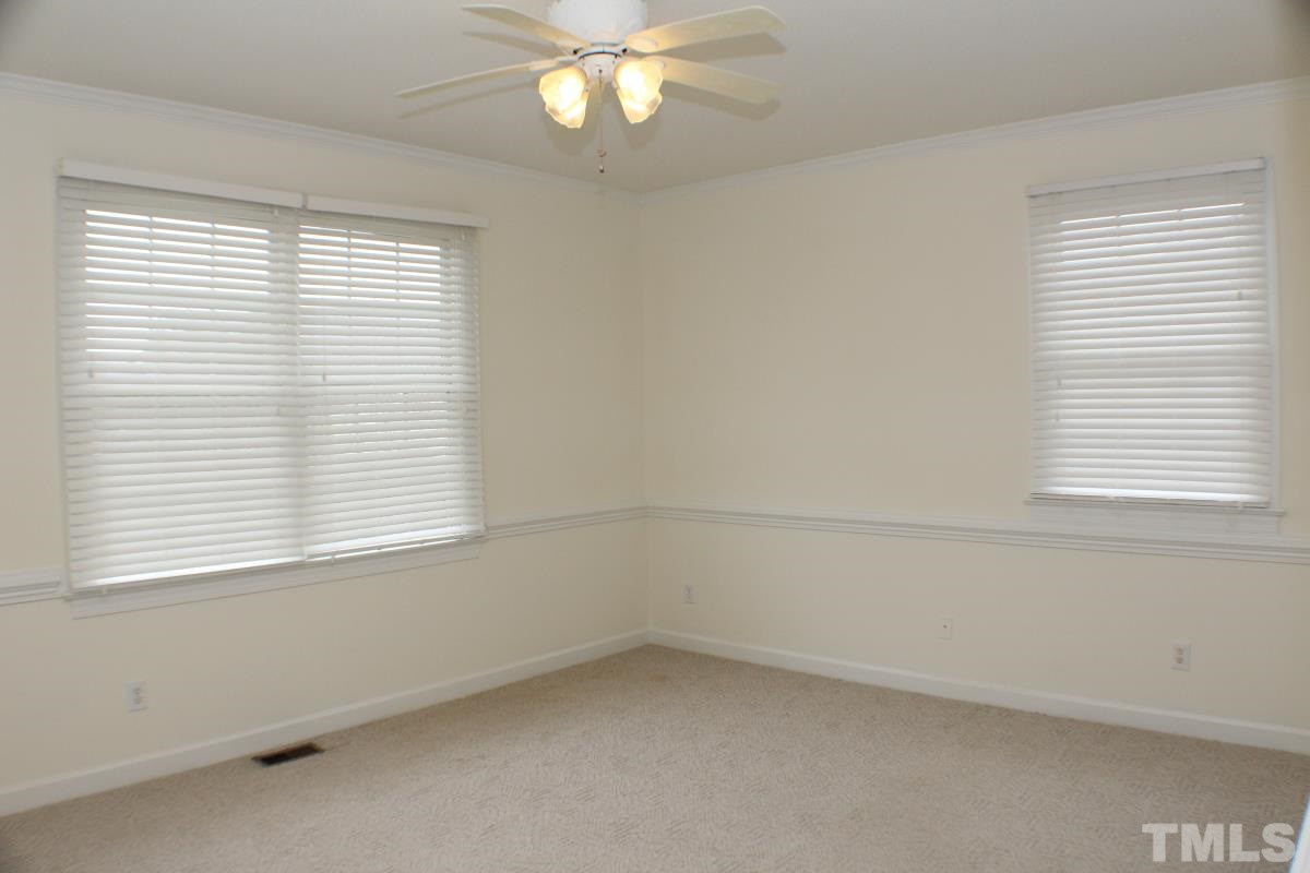 1305 Rogers Road Graham, NC 27253 - Photo 9 of 24 Gallery Image 9