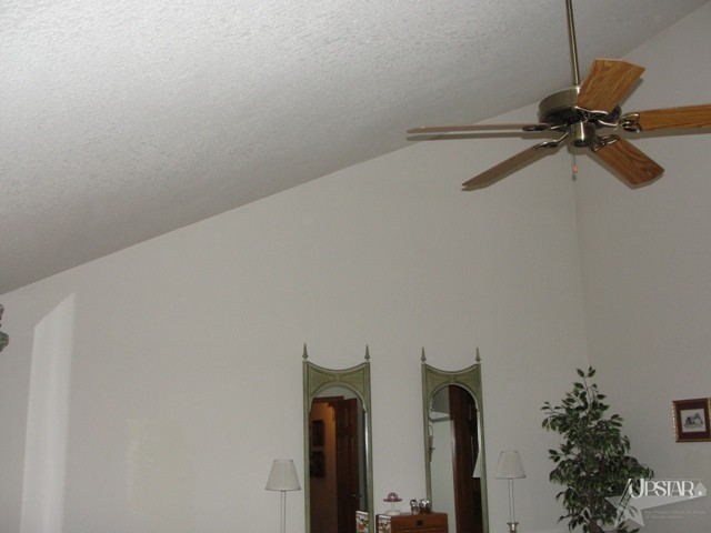 2027 Point Wood Road Fort Wayne, IN 46818 - Photo 15 of 26
