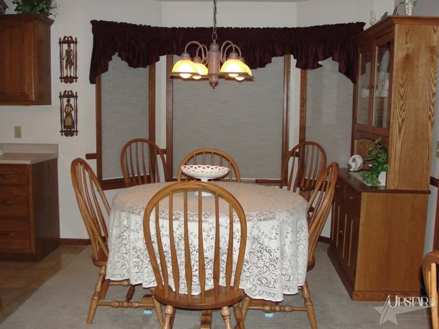 2027 Point Wood Road Fort Wayne, IN 46818 - Photo 8 of 26