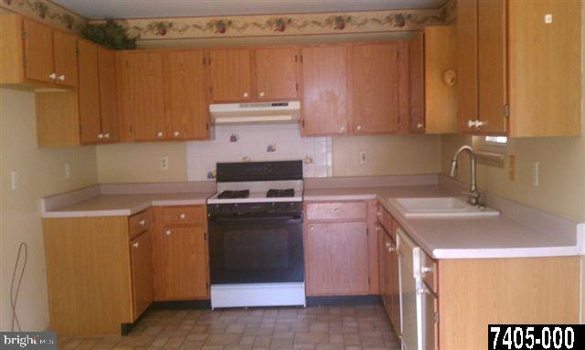 3 Cypress Point Road Felton, PA 17322 - Photo 2 of 11
