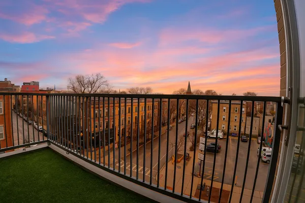 $4,600 | 3301 North Sheffield Avenue, Unit 301, Chicago, IL 60657