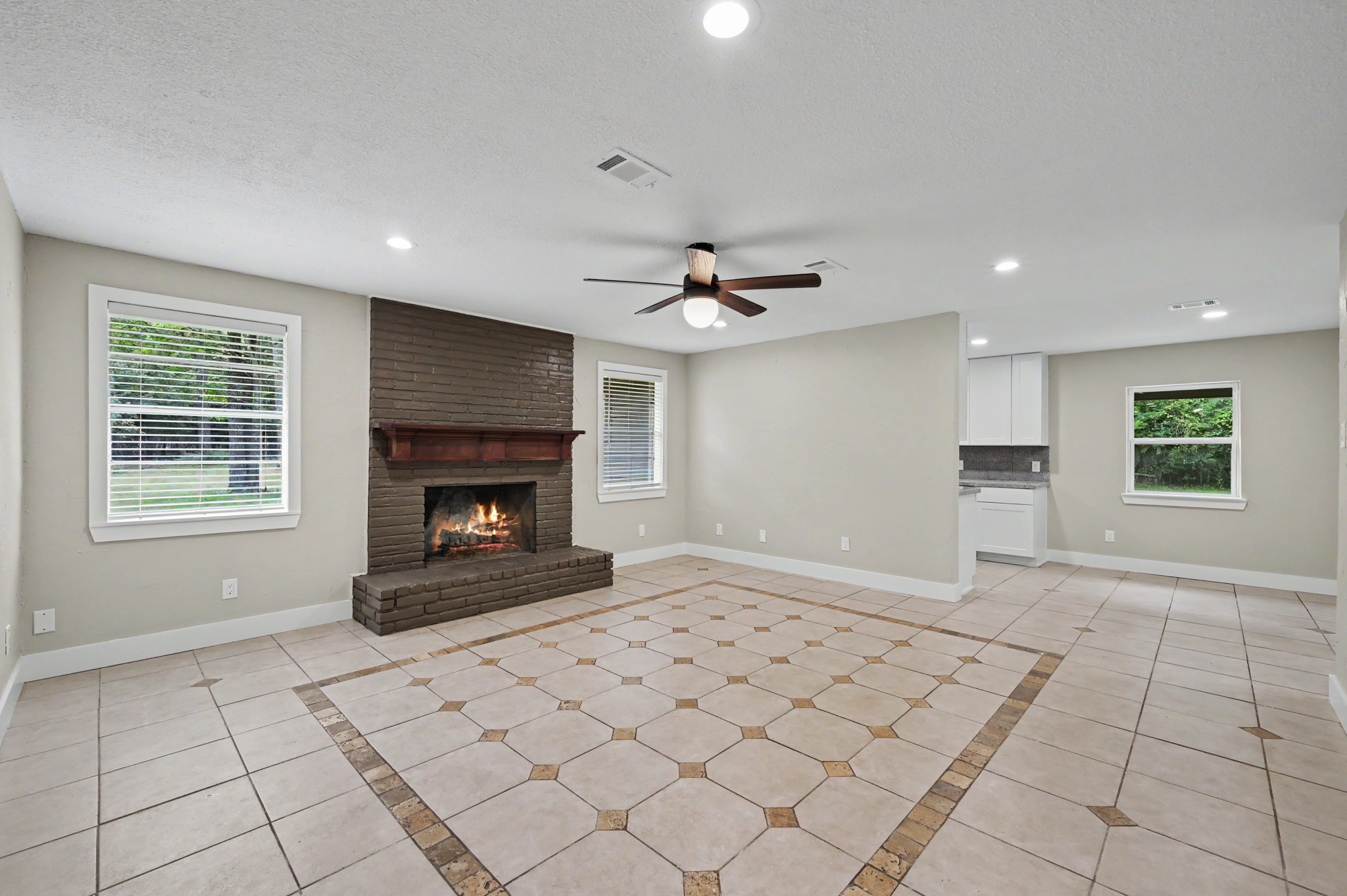 12691 Bowles Road Conroe, TX 77304 - Photo 6 of 25