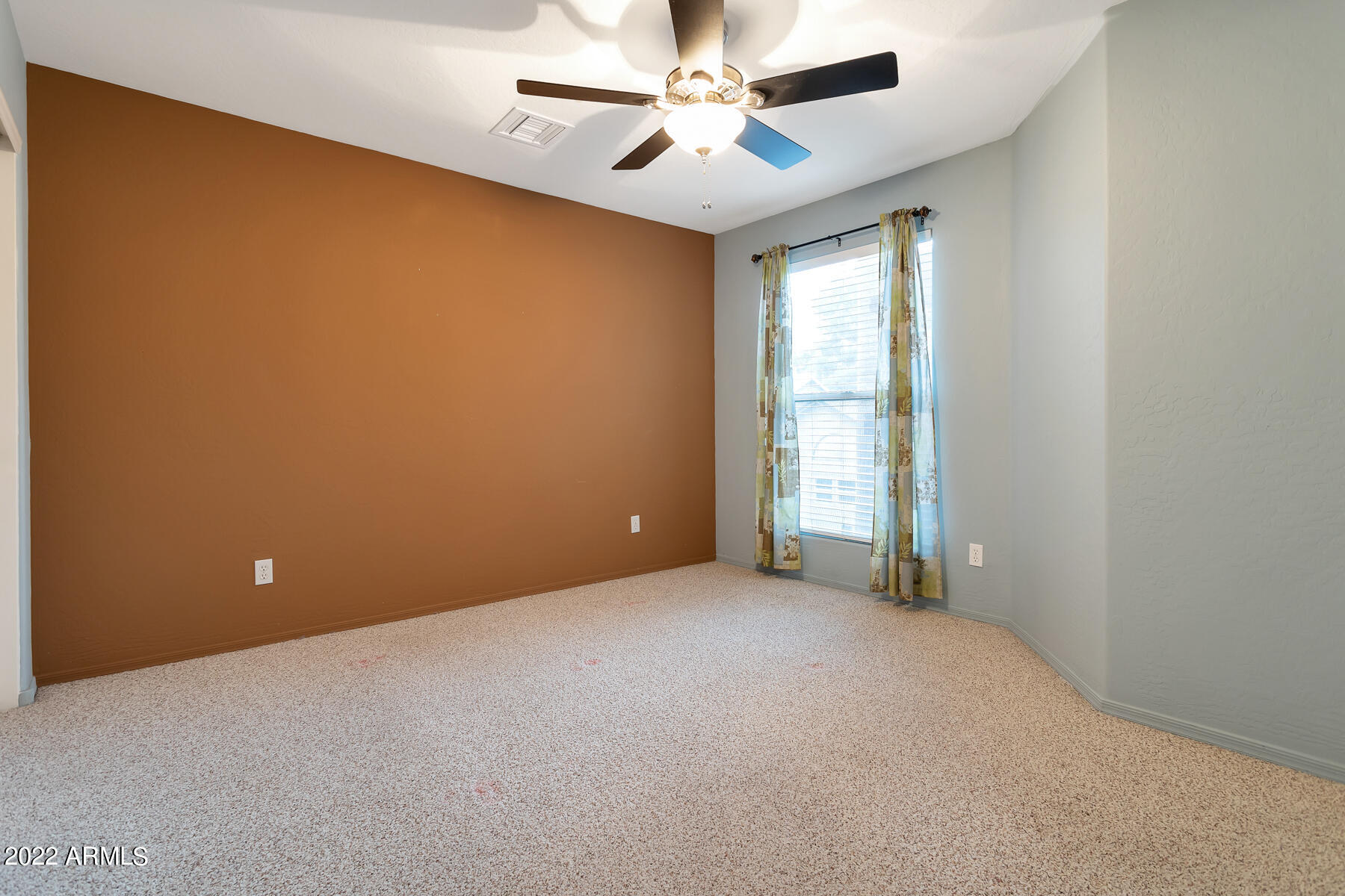506 East Utopia Road Phoenix, AZ 85024 - Photo 11 of 15 Bedroom 2