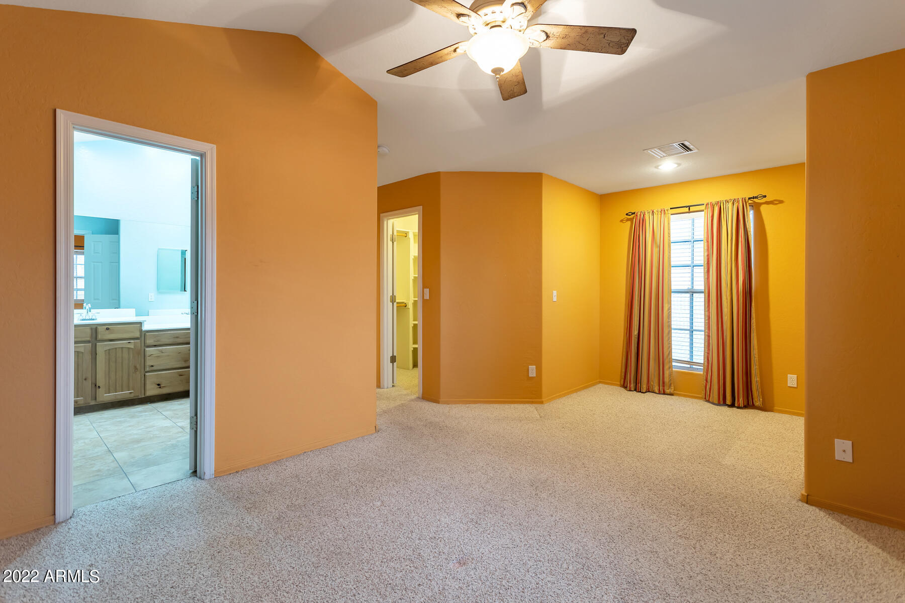 506 East Utopia Road Phoenix, AZ 85024 - Photo 12 of 15 Primary Bedroom