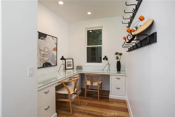 $6,250,000 | 2217 Laurel Place, Newport Beach, CA 92663