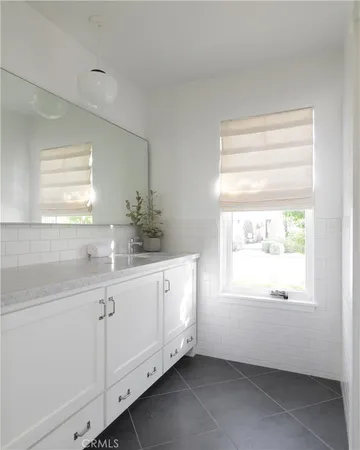 $6,250,000 | 2217 Laurel Place, Newport Beach, CA 92663