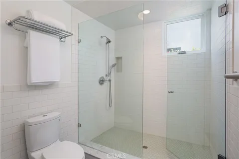 $6,250,000 | 2217 Laurel Place, Newport Beach, CA 92663