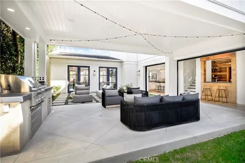 $6,250,000 | 2217 Laurel Place, Newport Beach, CA 92663