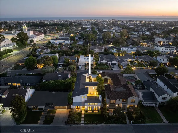$6,250,000 | 2217 Laurel Place, Newport Beach, CA 92663