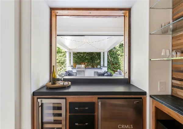 $6,250,000 | 2217 Laurel Place, Newport Beach, CA 92663