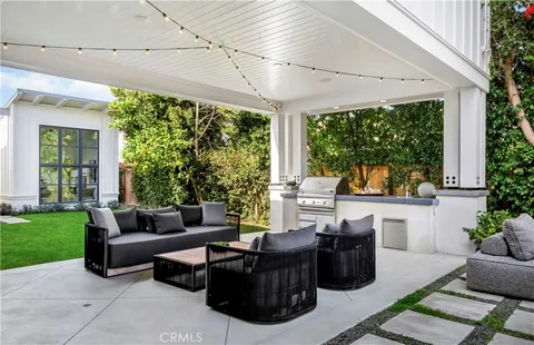 $6,250,000 | 2217 Laurel Place, Newport Beach, CA 92663