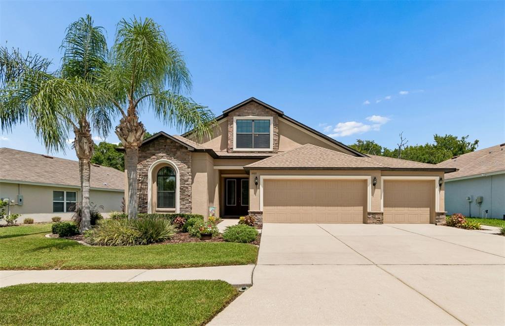 6601 Sparkling Way Wesley Chapel, FL 33545 - Photo 1 of 51