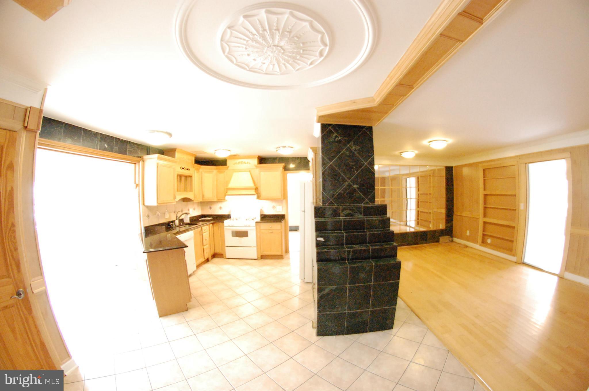 7320 Bath Street Springfield, VA 22150 - Photo 13 of 30 Interior (General)