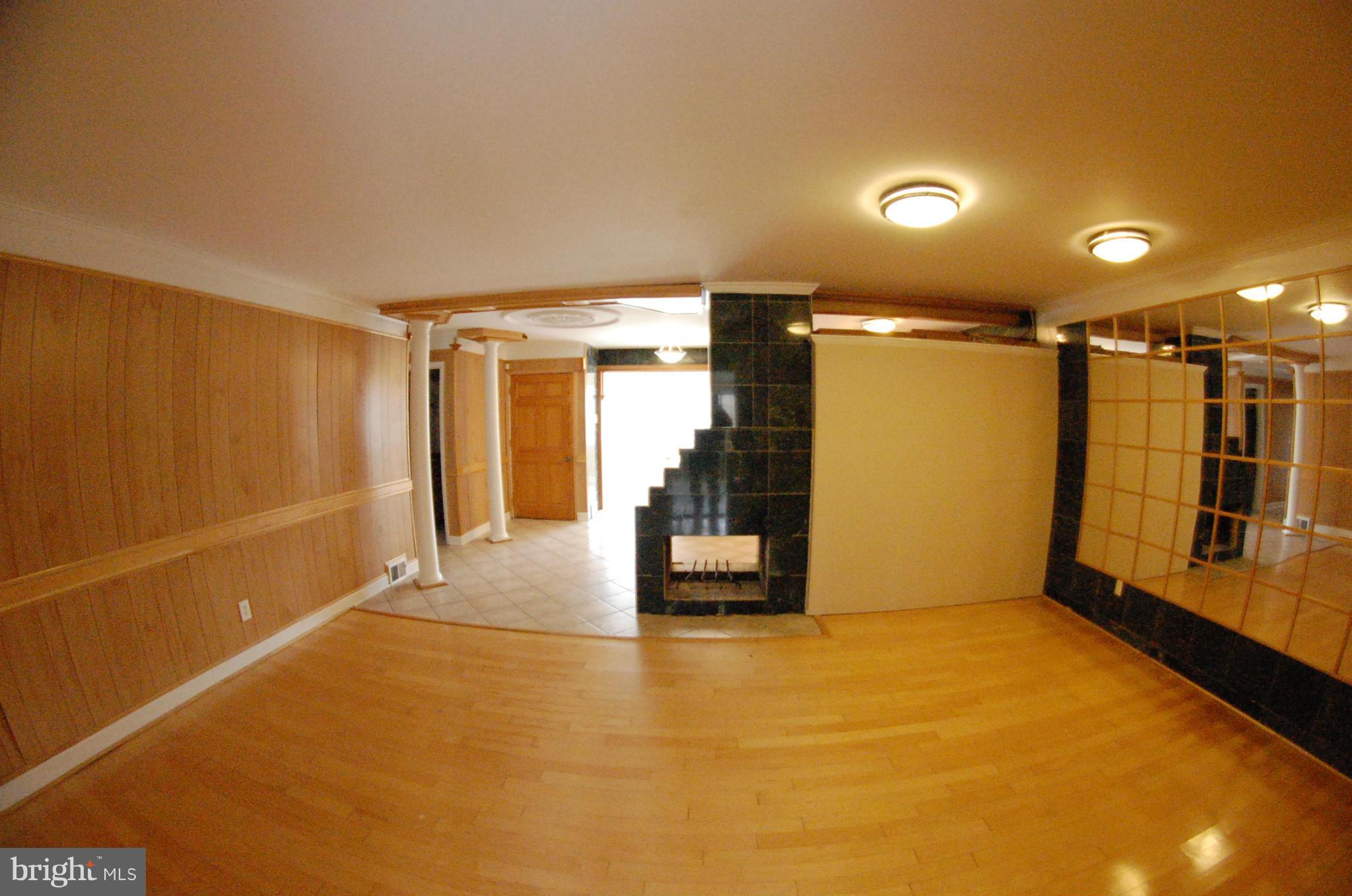 7320 Bath Street Springfield, VA 22150 - Photo 16 of 30 Interior (General)