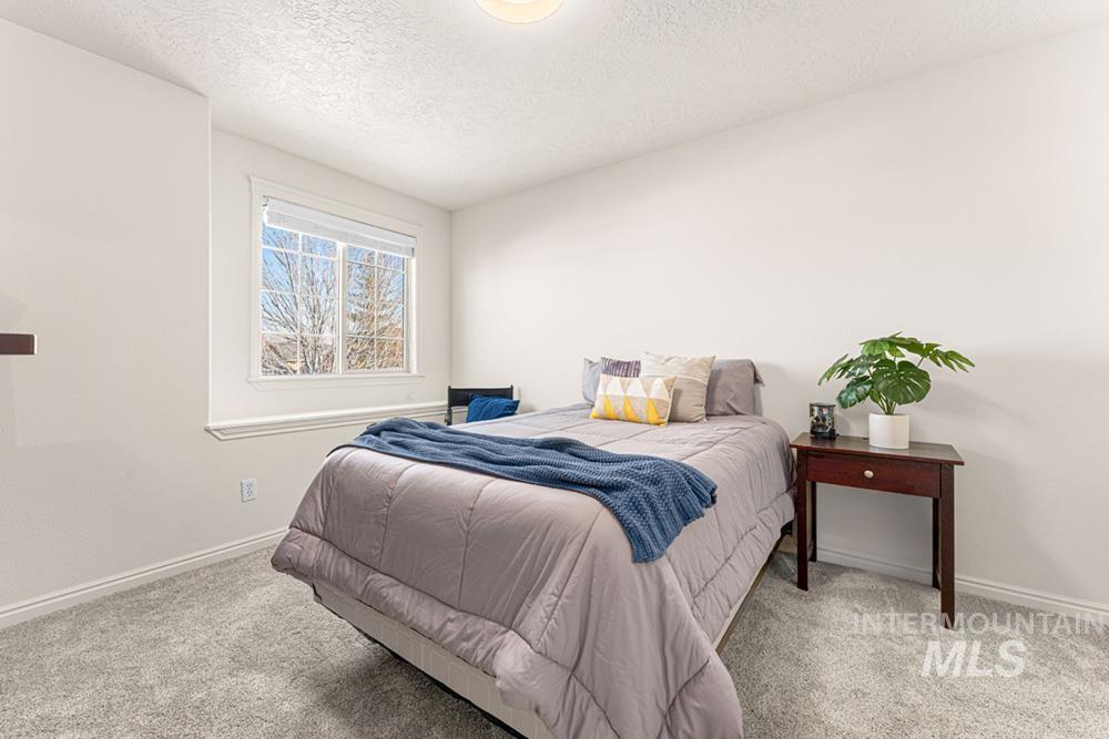 827 East Fallingbranch Court Meridian, ID 83642 - Photo 13 of 21