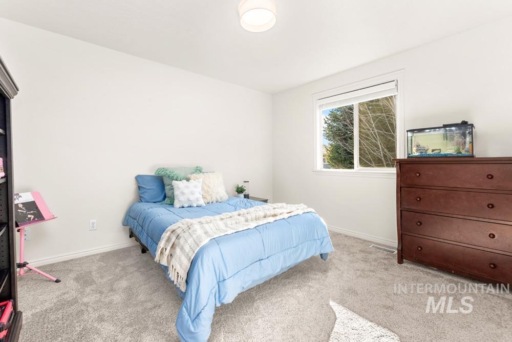 827 East Fallingbranch Court Meridian, ID 83642 - Photo 14 of 21