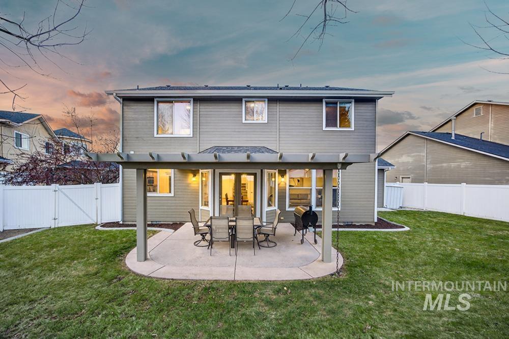 827 East Fallingbranch Court Meridian, ID 83642 - Photo 19 of 21