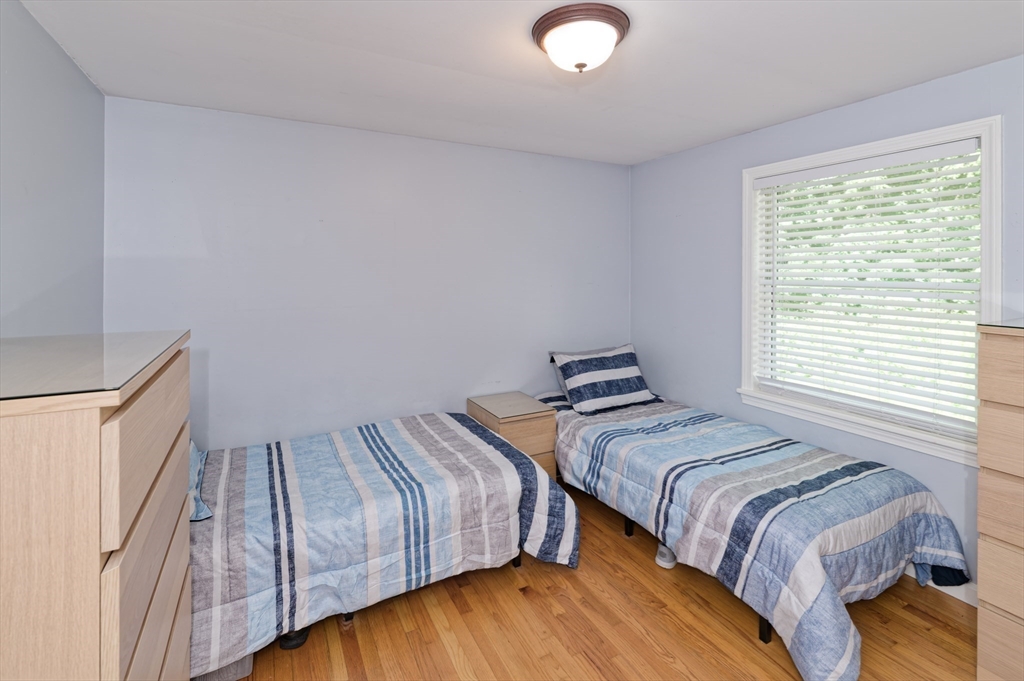 24 Woodland Road Uxbridge, MA 01569 - Photo 16 of 35