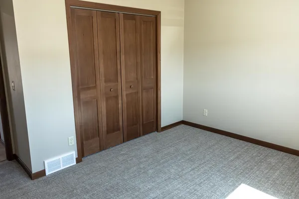 $439,900 | 560 Hl Crst Street, Edgerton, MN 56128