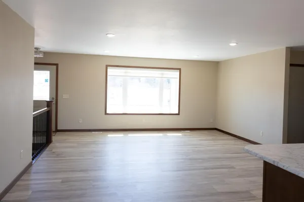 $439,900 | 560 Hl Crst Street, Edgerton, MN 56128