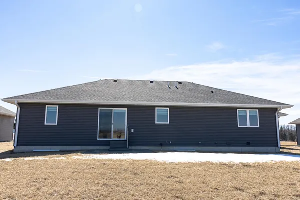 $439,900 | 560 Hl Crst Street, Edgerton, MN 56128