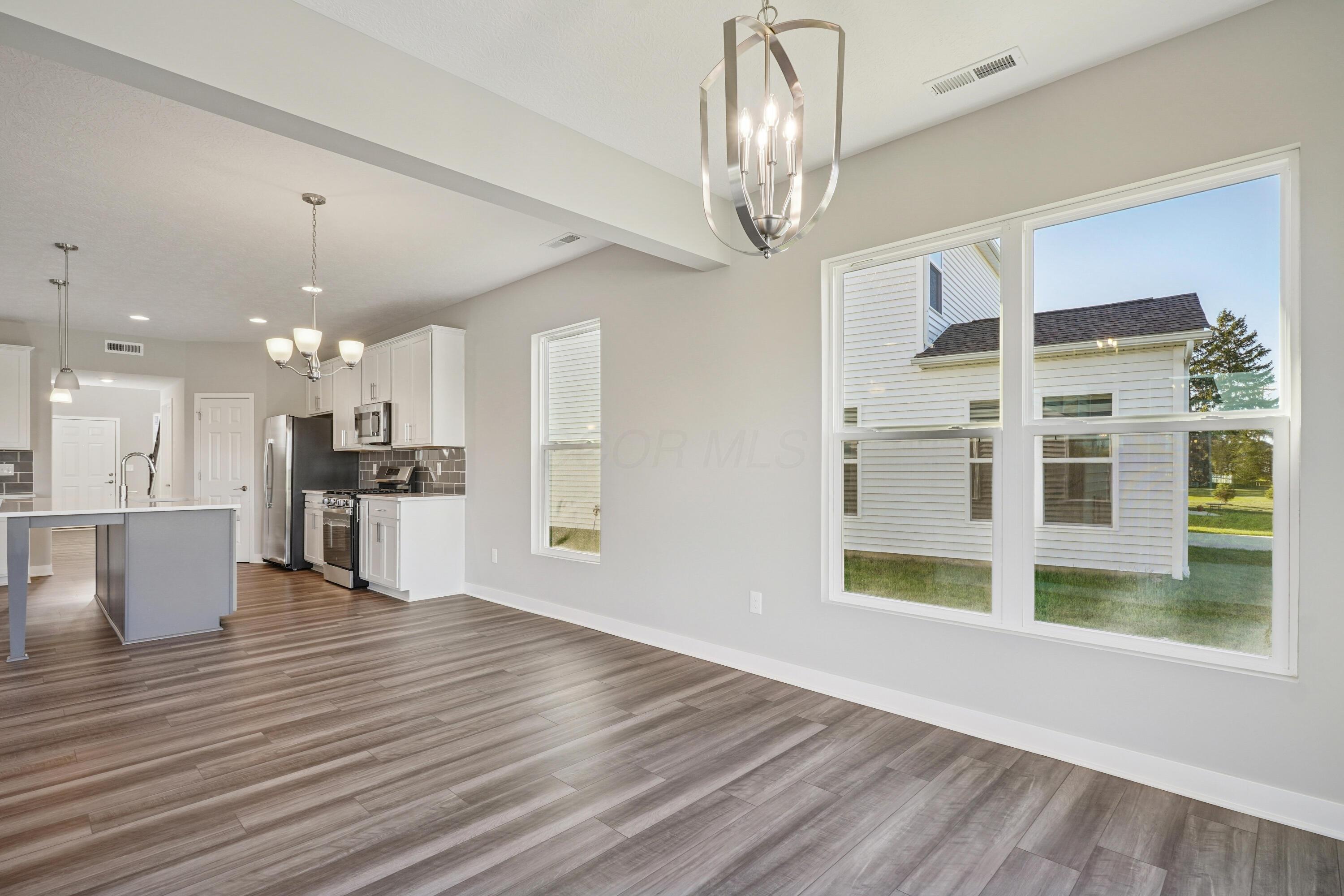 7094 Unitas Loop Powell, OH 43065 - Photo 15 of 42 Morning Room