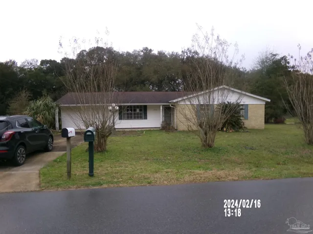 $189,000 | 5417 Chipper Lane, Pace, FL 32571