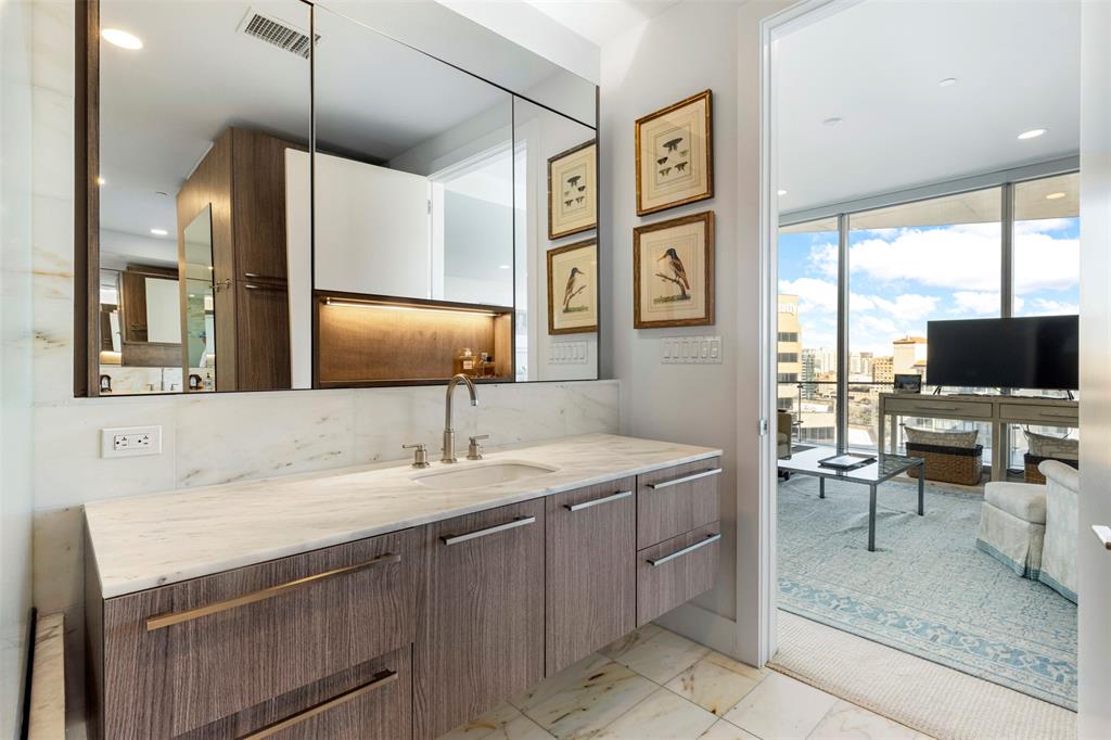 3130 North Harwood Street, Unit 1503 Dallas, TX 75201 - Photo 19 of 40