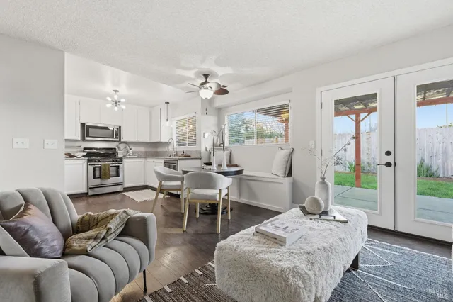 $575,000 | 115 American Way, Vacaville, CA 95687