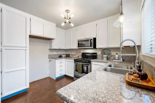 $575,000 | 115 American Way, Vacaville, CA 95687