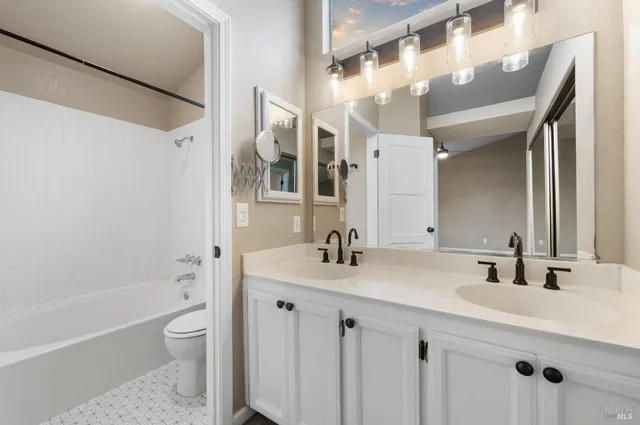 $575,000 | 115 American Way, Vacaville, CA 95687