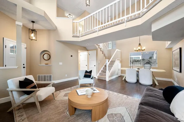 $575,000 | 115 American Way, Vacaville, CA 95687