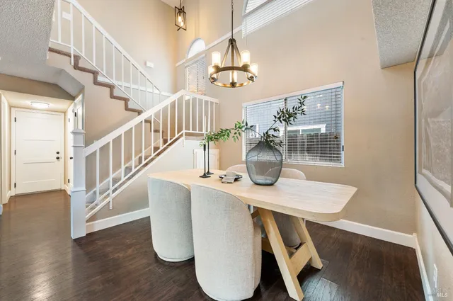 $575,000 | 115 American Way, Vacaville, CA 95687