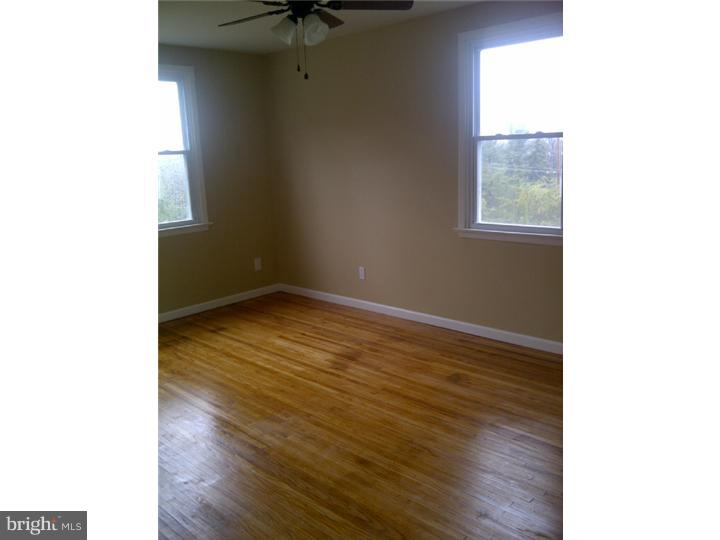 702 Davisville Road Warminster, PA 18974 - Photo 17 of 20 Bedroom - Main